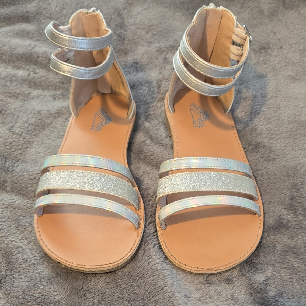 Trendy Silver Glitter Sandals for Women
